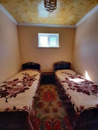 Гостевой дом Sveta Bed and Breakfast Tatev Татев Двухместный номер с 1 кроватью и общей ванной комнатой-8